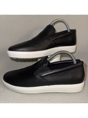 Ecco Soft 7 Black Low Top Casual Leather Slip-On Sneaker Women’s Size 8-8.5 (39)